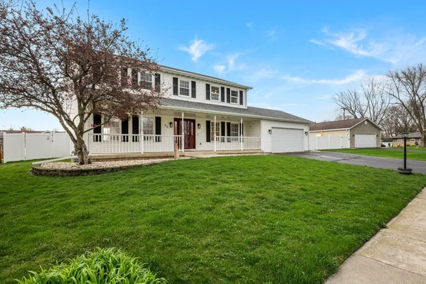 $349,900 | 52 North Hickory Street, Cortland, IL 60112