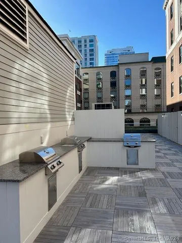 $2,933 | 1 A Atlantic Street, Unit 702, Stamford, CT 06901