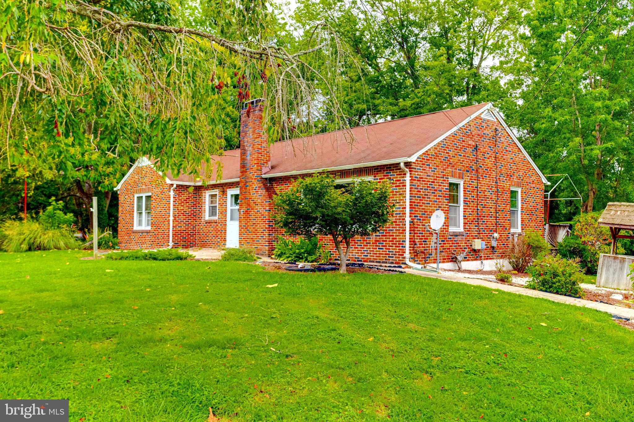 1405 Pomeroy Avenue Abingdon, MD 21009 - Photo 2 of 60 a front view of a house with a yard and green space