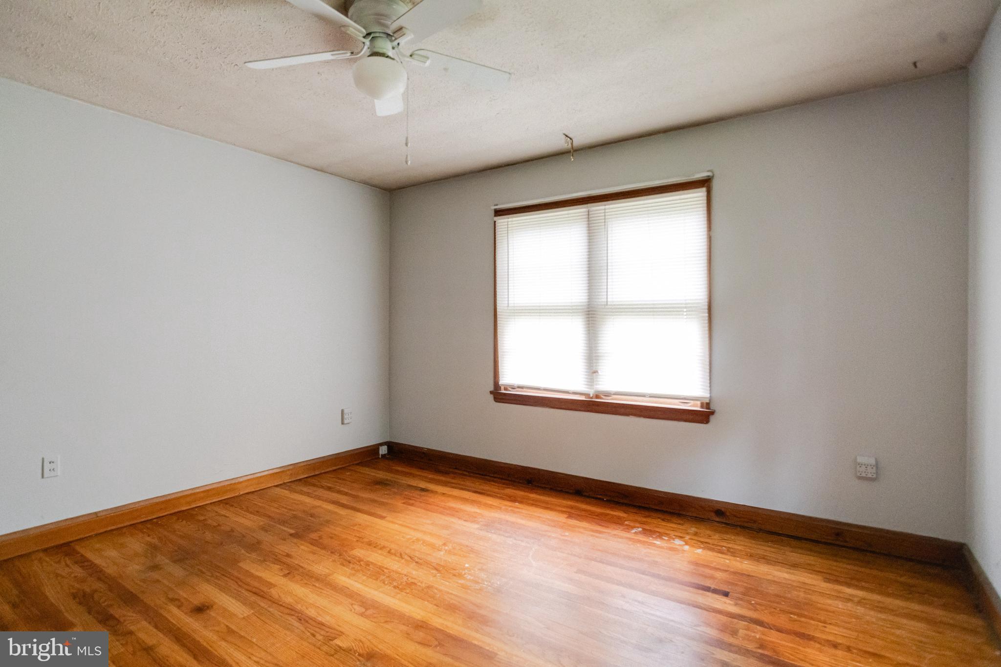 1405 Pomeroy Avenue Abingdon, MD 21009 - Photo 22 of 60 an empty room with a window