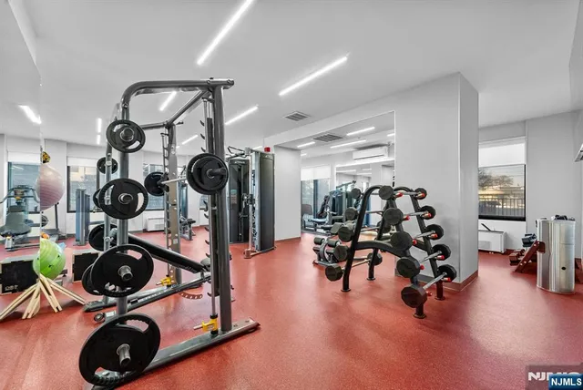 $458,000 | 300 Winston Drive, Unit 2220, Cliffside Park, NJ 07010