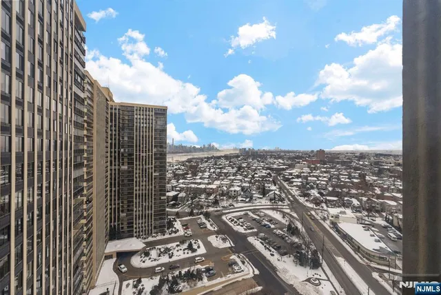 $458,000 | 300 Winston Drive, Unit 2220, Cliffside Park, NJ 07010