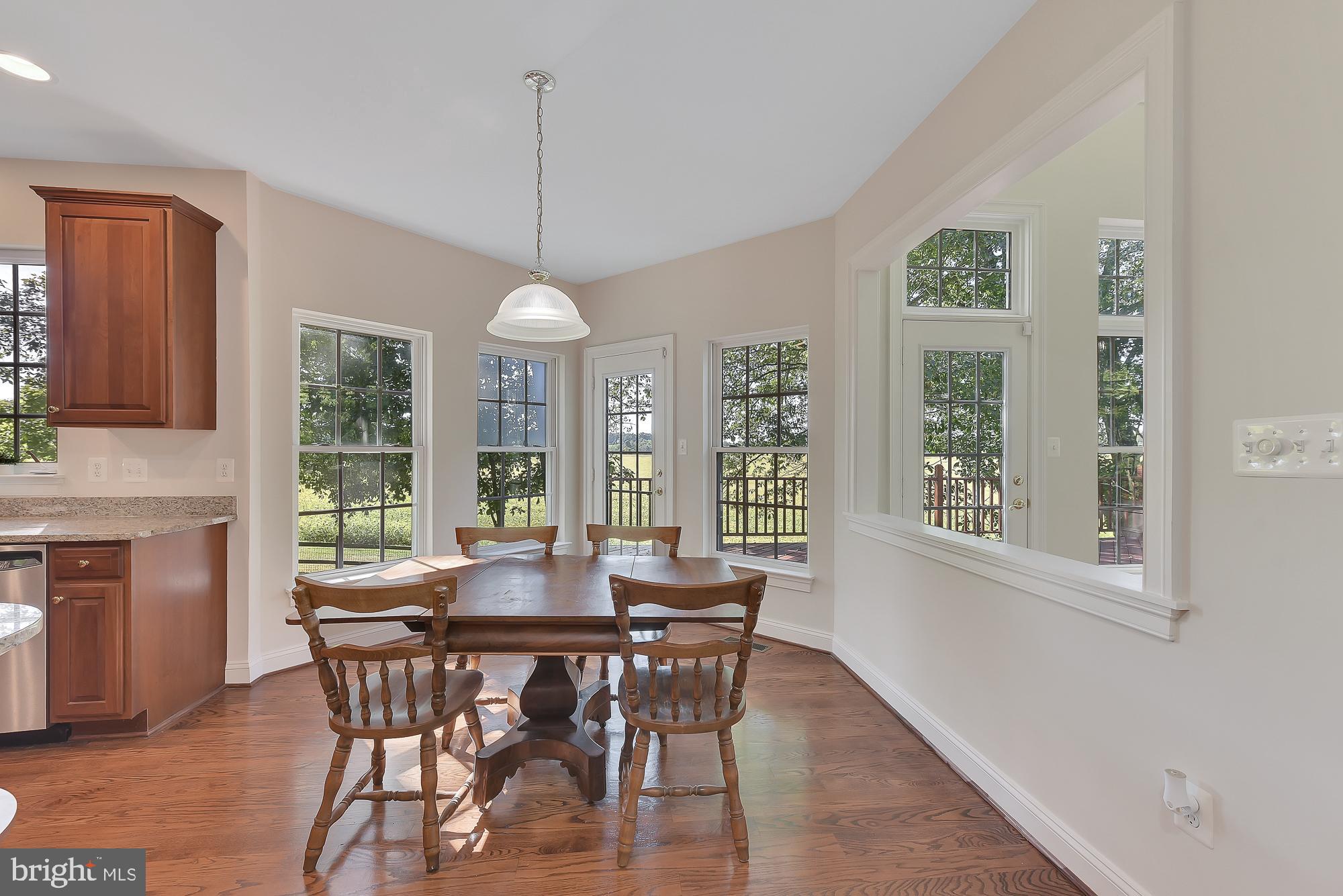 21416 Peach Tree Road Dickerson, MD 20842 - Photo 35 of 76 Large eat-in area!