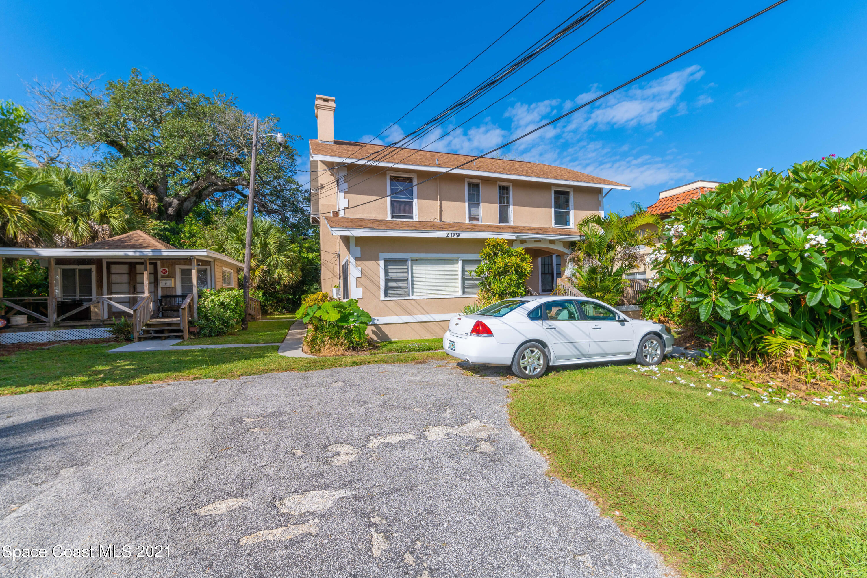 209 Riverside Drive Cocoa, FL 32922 - Photo 1 of 26 NZ7_0263
