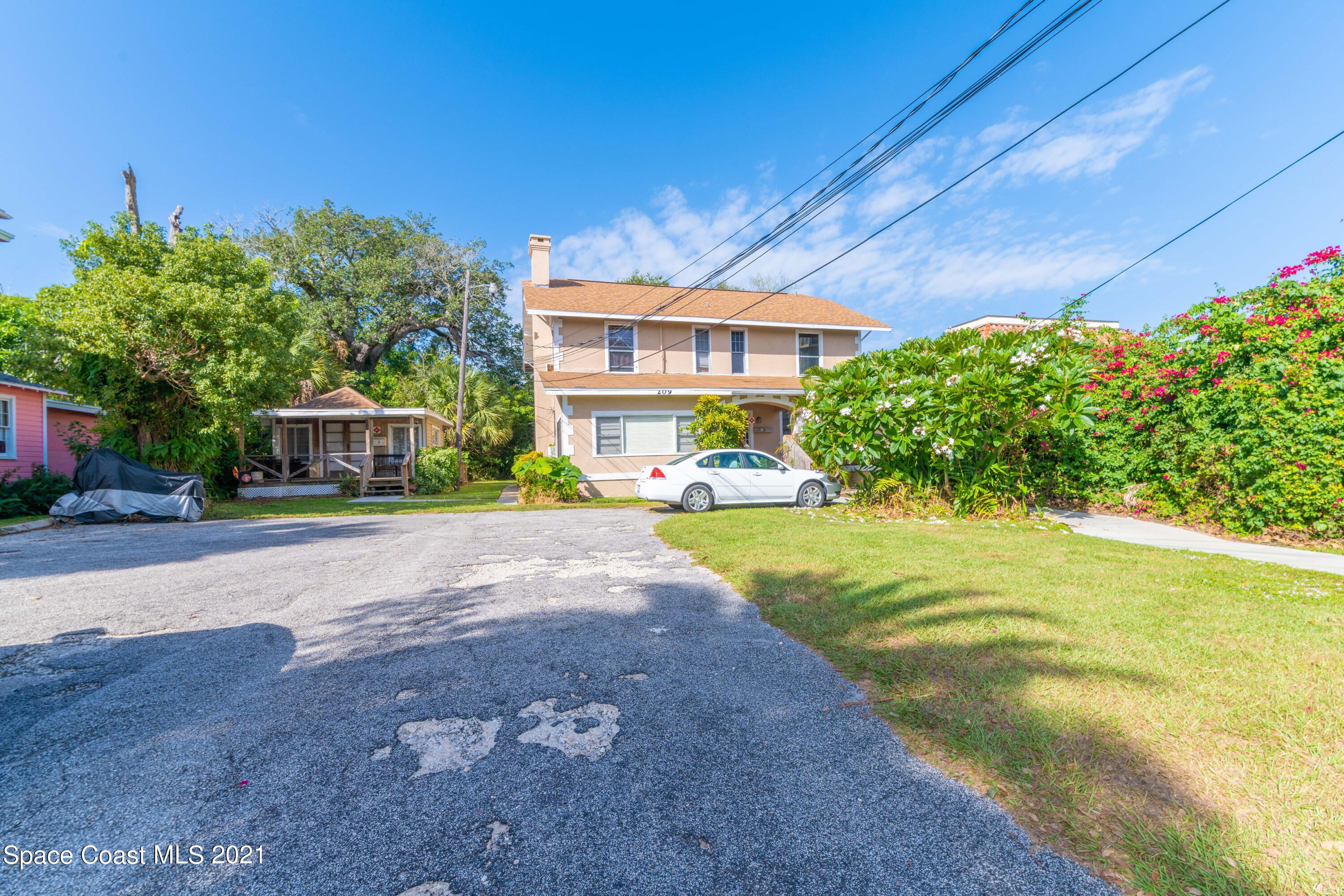 209 Riverside Drive Cocoa, FL 32922 - Photo 2 of 26 NZ7_0264
