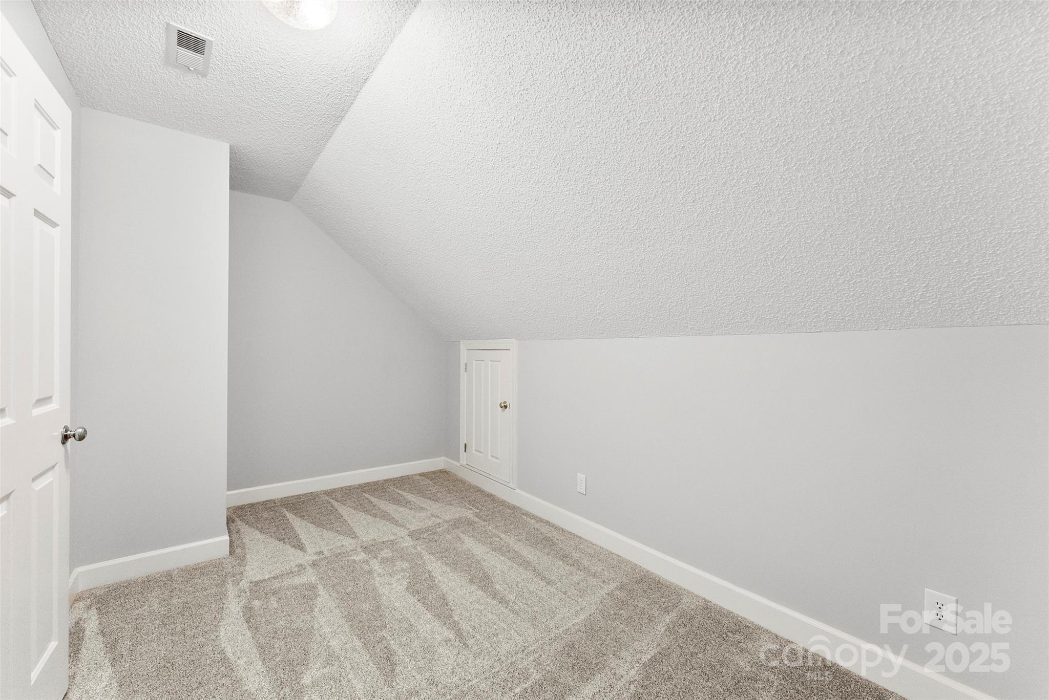 1505 North Cansler Street Kings Mountain, NC 28086 - Photo 33 of 46 a view of a room