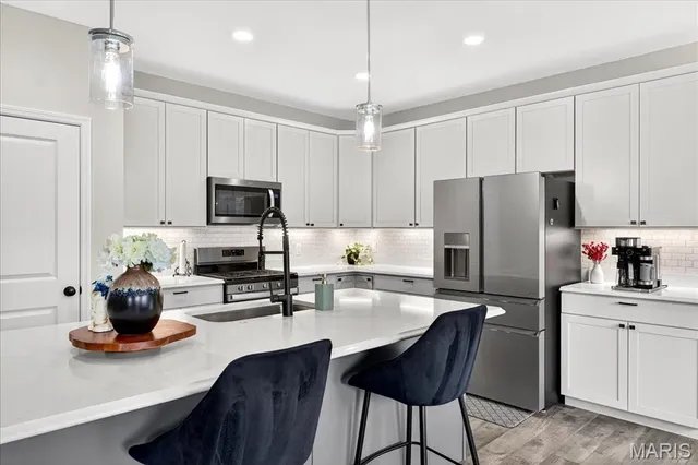 $639,900 | 616 Walnut Woods Street, St. Charles, MO 63301