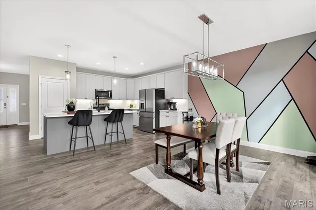 $639,900 | 616 Walnut Woods Street, St. Charles, MO 63301