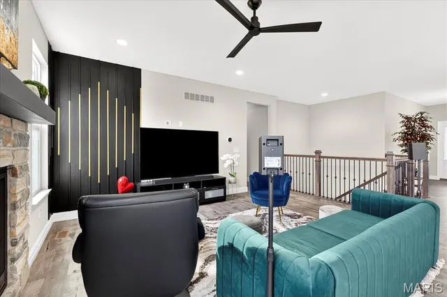 $639,900 | 616 Walnut Woods Street, St. Charles, MO 63301