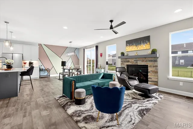 $639,900 | 616 Walnut Woods Street, St. Charles, MO 63301