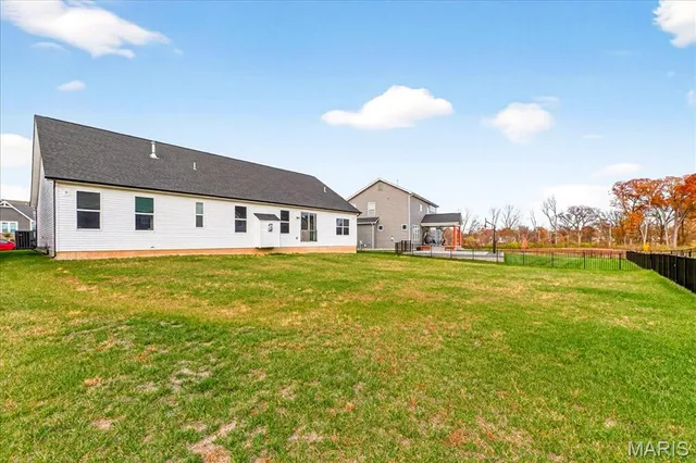 $639,900 | 616 Walnut Woods Street, St. Charles, MO 63301