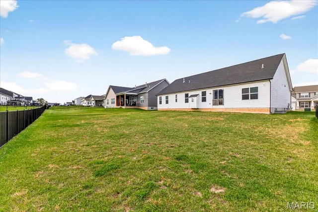 $639,900 | 616 Walnut Woods Street, St. Charles, MO 63301