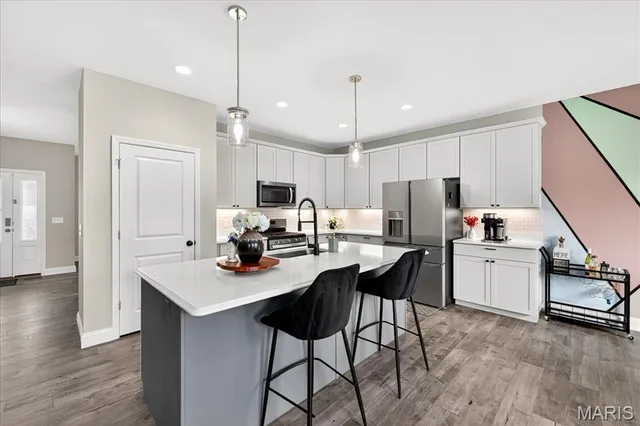 $639,900 | 616 Walnut Woods Street, St. Charles, MO 63301