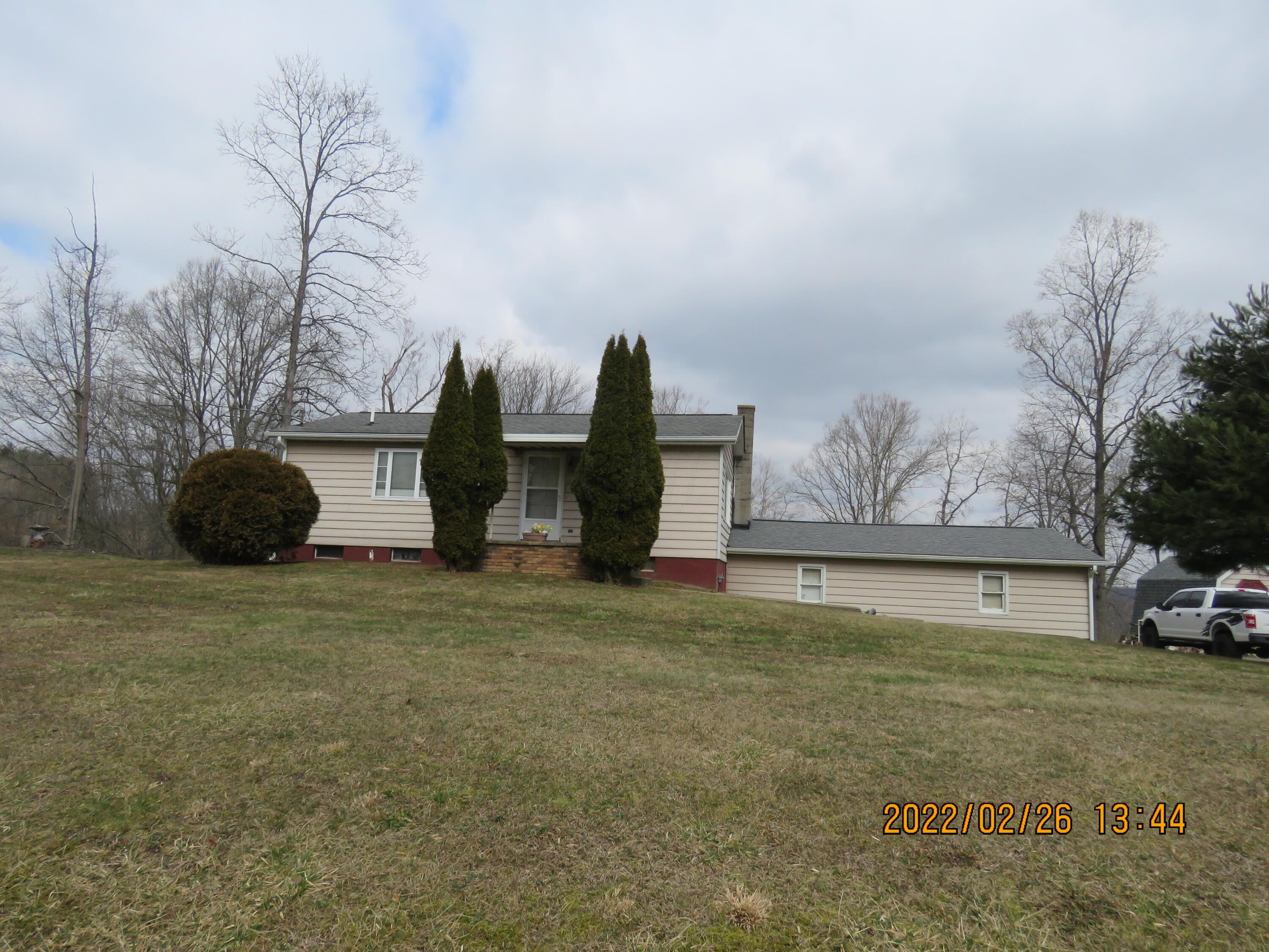 36630 Greasy Ridge Road Logan, OH 43138 - Photo 2 of 28 IMG_4227