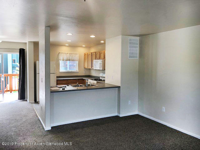 1141 Kitchen 1