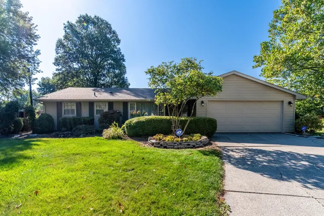 $222,900 | 4102 Glenview Court, Fort Wayne, IN 46815