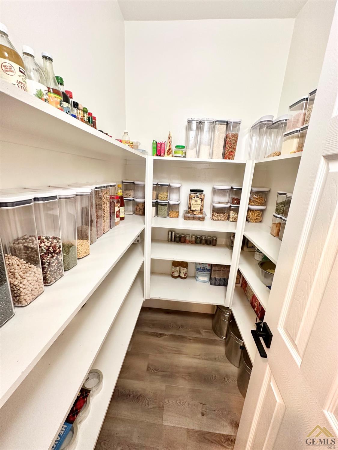 Undisclosed Address Bakersfield, CA 93311 - Photo 11 of 30 a view of en suite