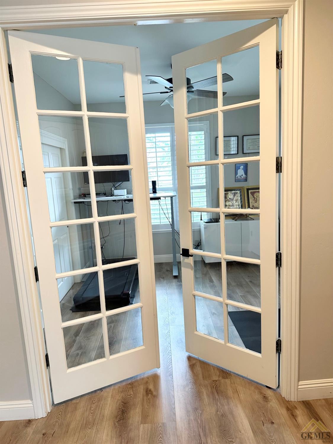 Undisclosed Address Bakersfield, CA 93311 - Photo 15 of 30 a view of an empty room with wooden floor and closet