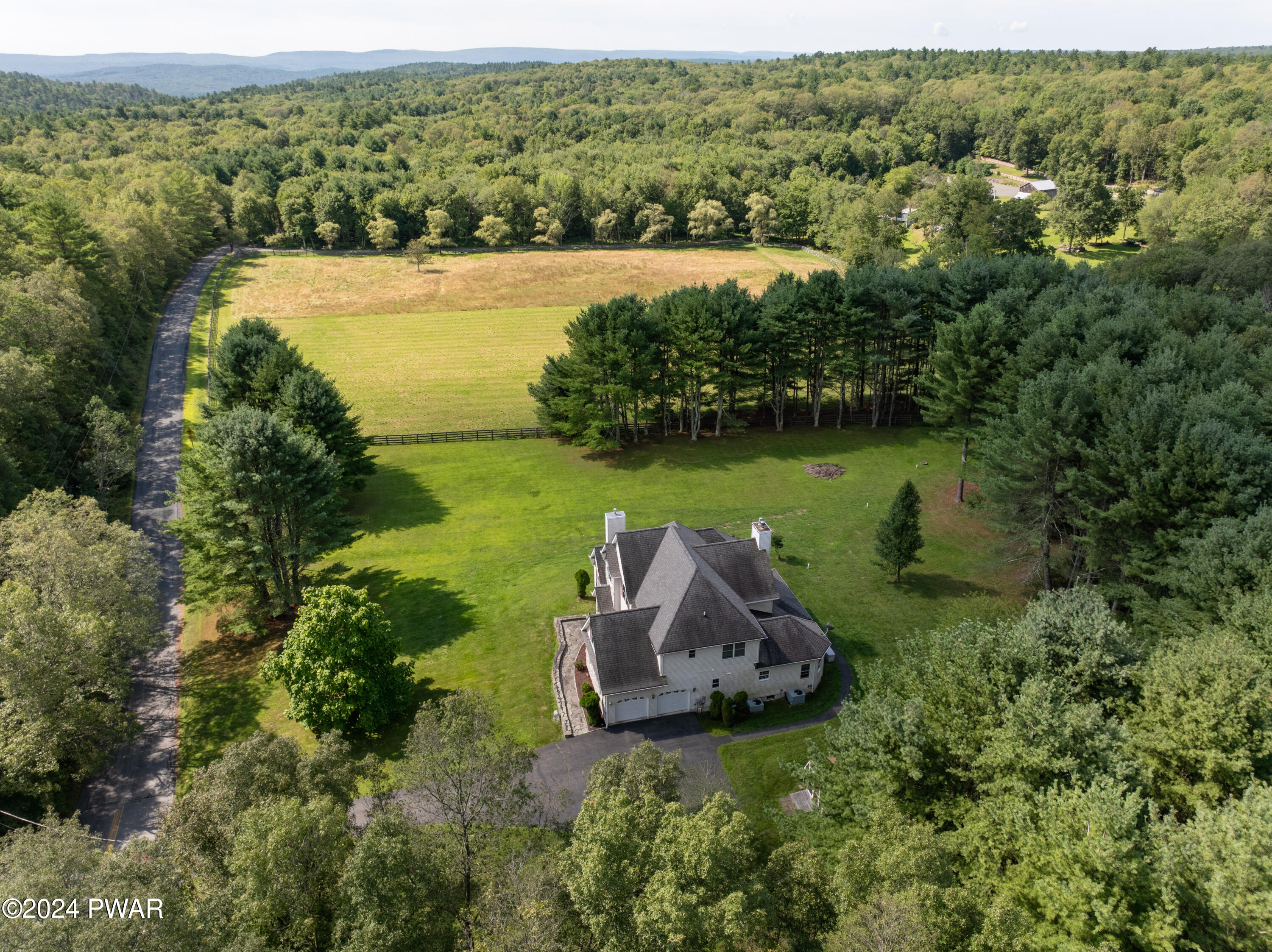 208 Long Meadow Road Milford, PA 18337 - Photo 57 of 64 58-59