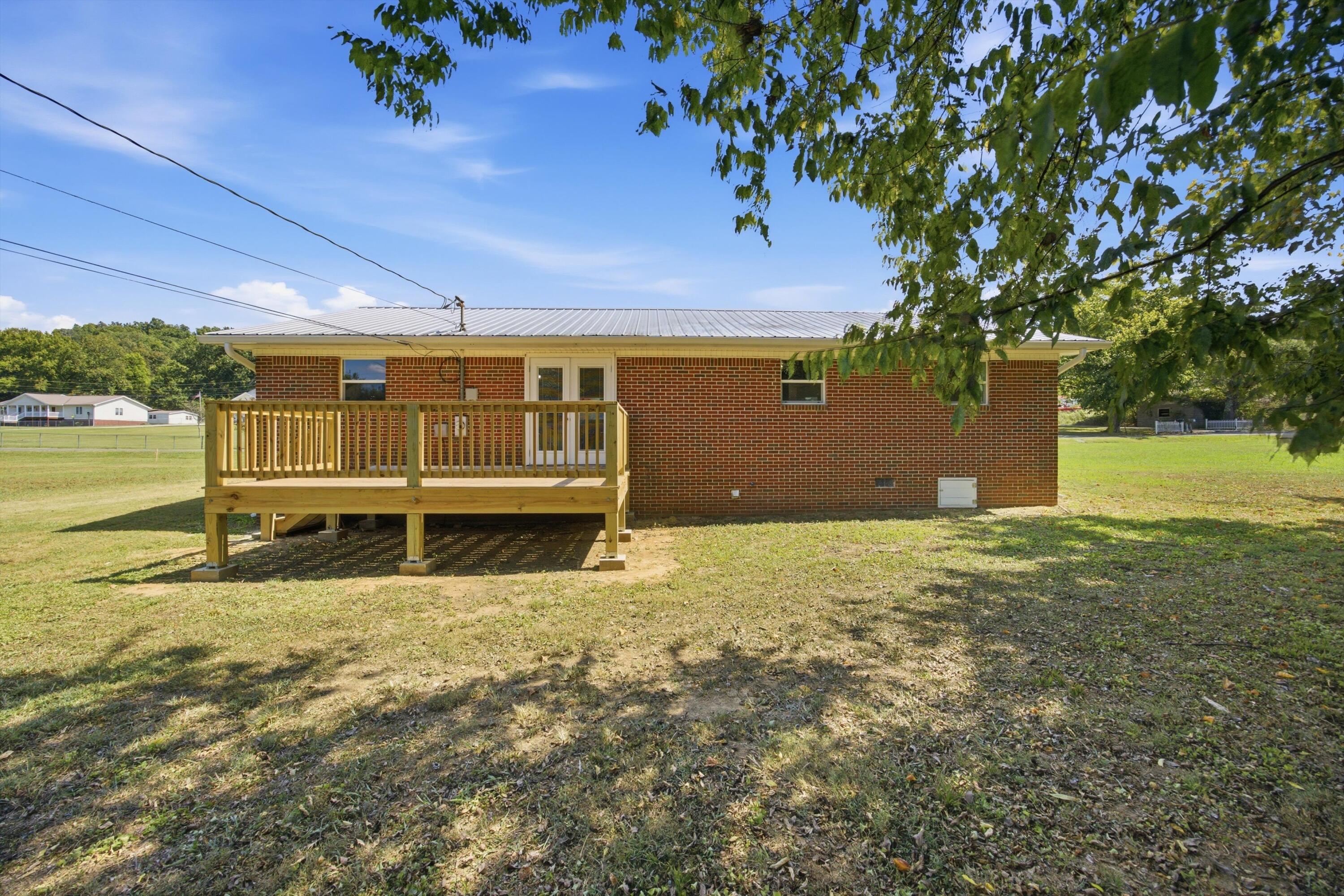 375 East Hills Road Jasper, TN 37347 - Photo 26 of 30 26-375EHillsRd-19