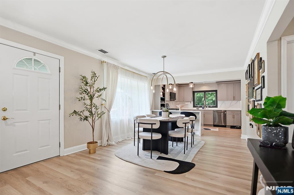 14 Big Piece Road Fairfield, NJ 07004 - Photo 2 of 38 Gallery Image 2