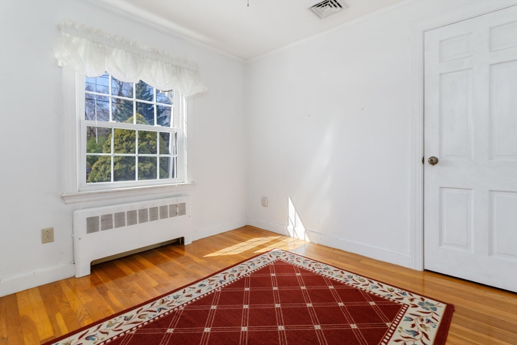 31 Hillcrest Road Wakefield, MA 01880 - Photo 10 of 31 Gallery Image 10