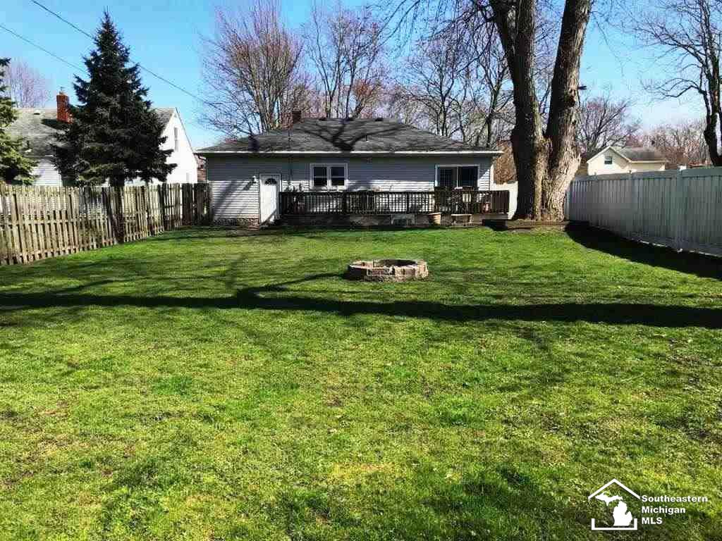 2307 Vivian Road Monroe, MI 48162 - Photo 17 of 17 50009636-16.JPG