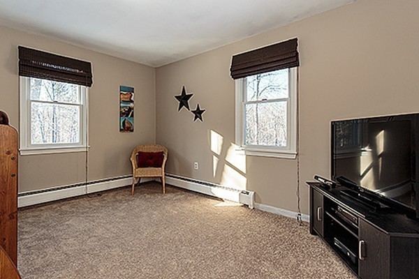 90 Forrest Road Westford, MA 01886 - Photo 17 of 30 Gallery Image 17