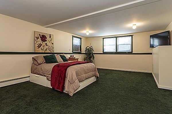 90 Forrest Road Westford, MA 01886 - Photo 6 of 30 Gallery Image 6