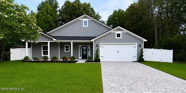 $400,000 | 464 East Shuey Avenue, Macclenny, FL 32063