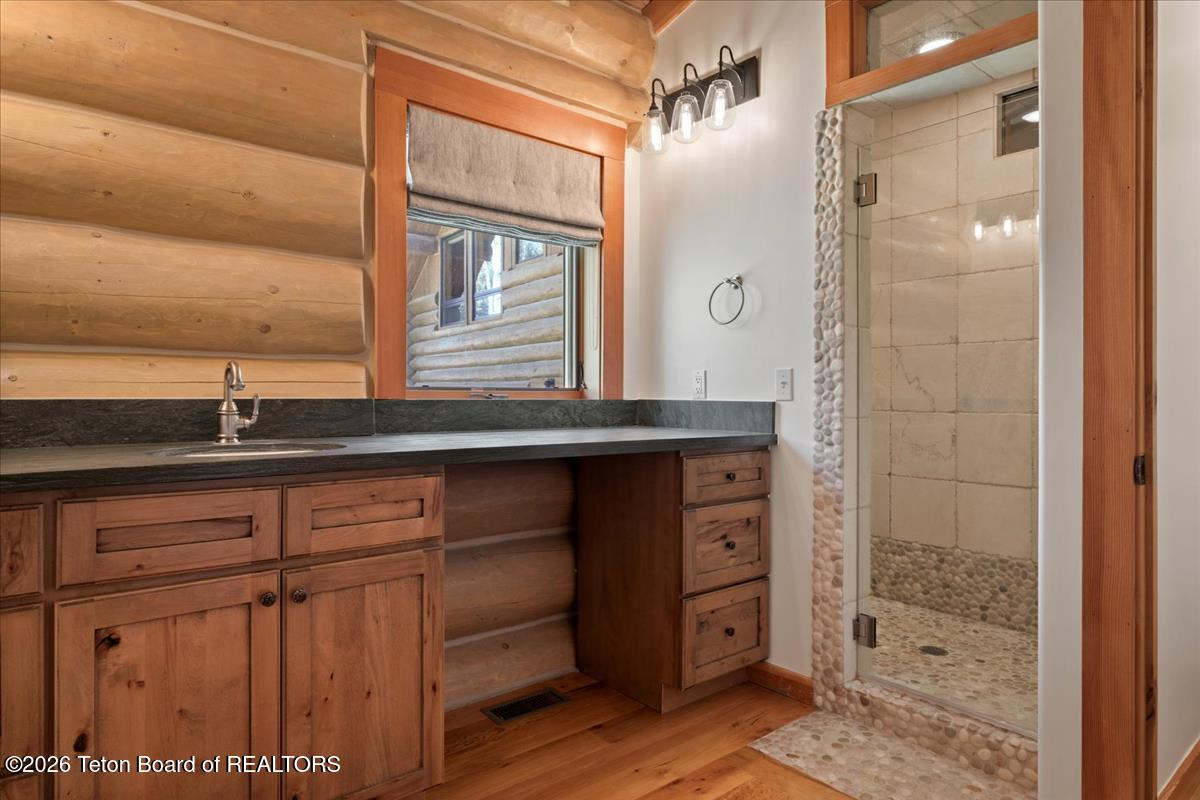 2815 Sparrow Hawk Road Wilson, WY 83014 - Photo 11 of 32 Primary Bath