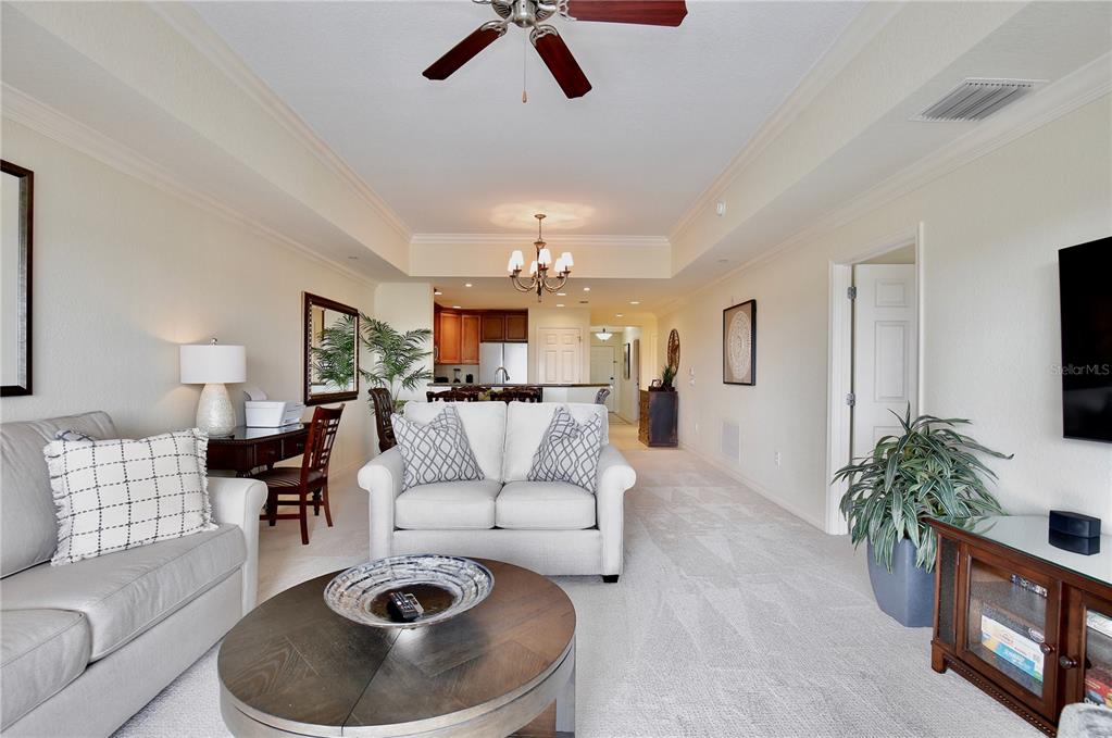 7604 Sandy Ridge Drive, Unit 402 Kissimmee, FL 34747 - Photo 3 of 20 Living Room