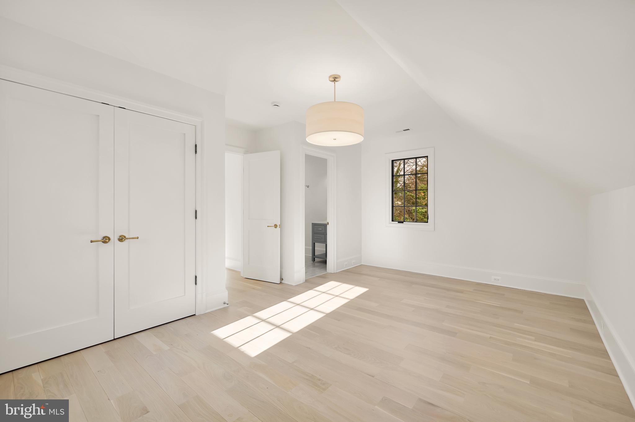 7611 Fairfax Road Bethesda, MD 20814 - Photo 32 of 44 a view of entryway