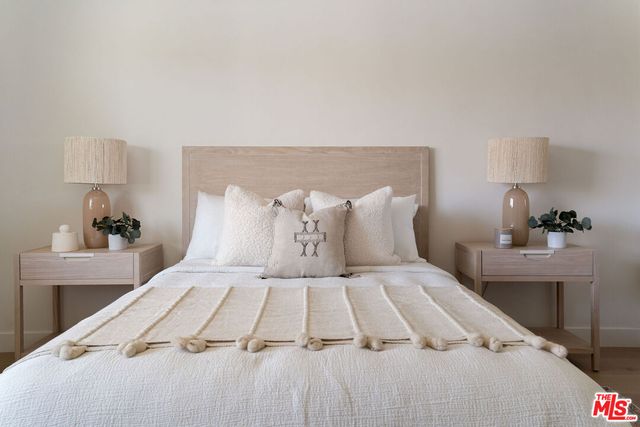 $1,600,000 | 4731 Don Miguel Drive, Los Angeles, CA 90008