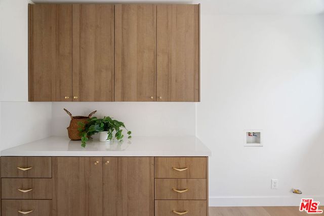 $1,600,000 | 4731 Don Miguel Drive, Los Angeles, CA 90008