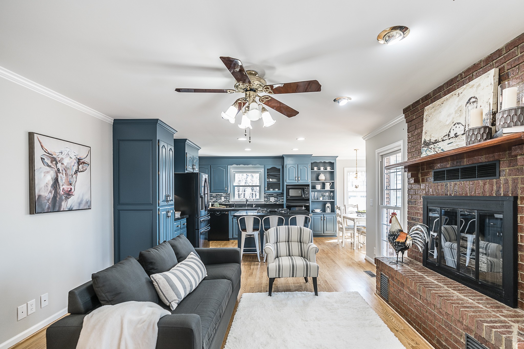 1626 Valley View Road Goodlettsville, TN 37072 - Photo 13 of 70 a living room with furniture and a fireplace