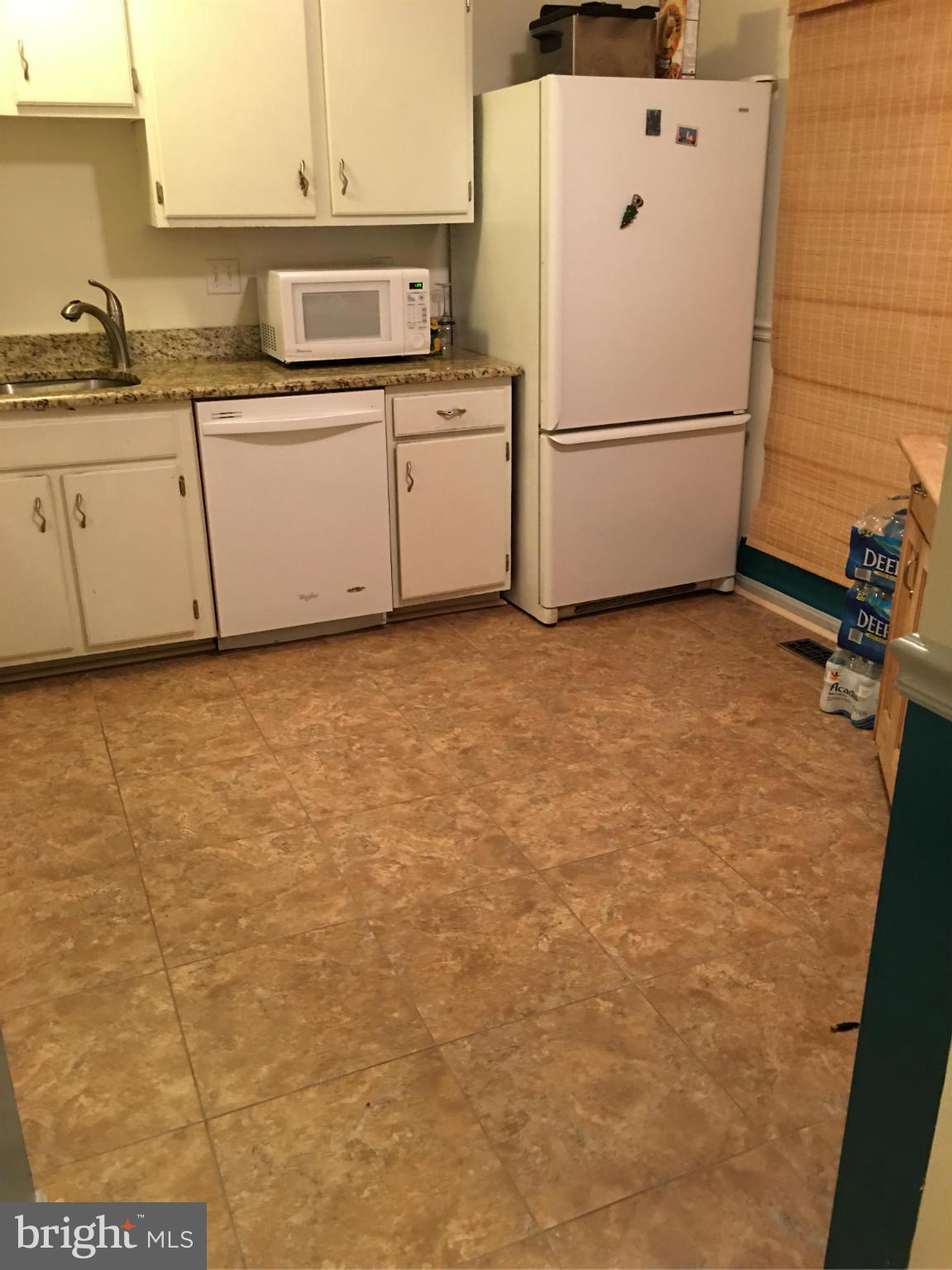1660 Colonial Way Frederick, MD 21702 - Photo 5 of 17 Kitchen