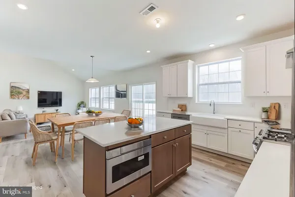 $740,000 | 35 Barbertown Point Breeze Road, Frenchtown, NJ 08825