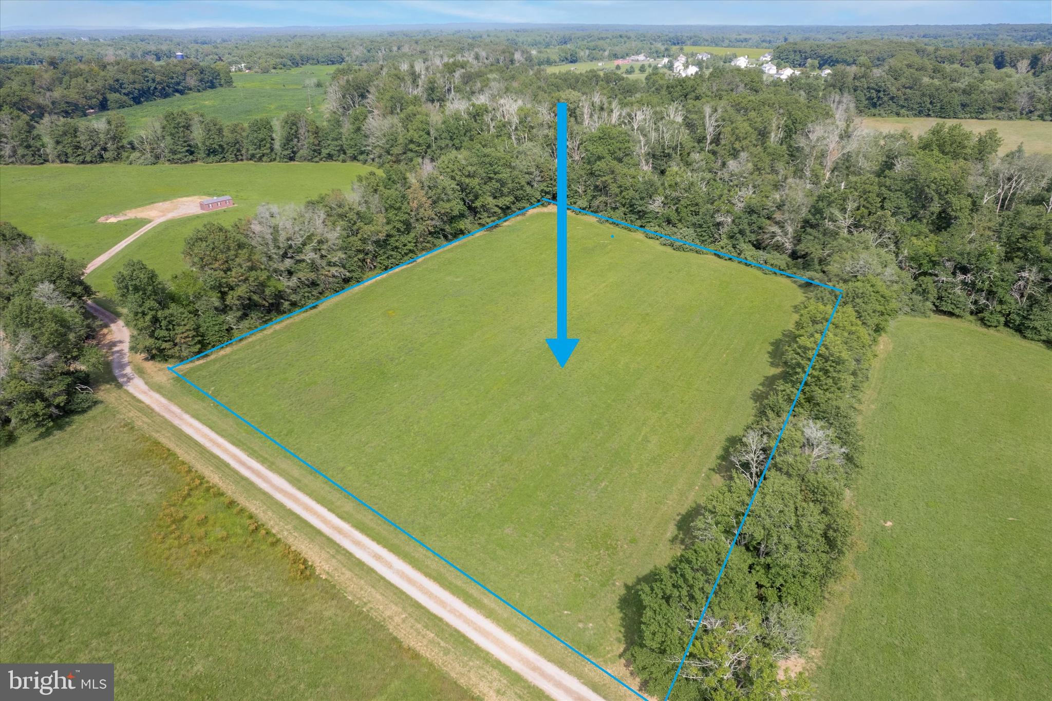 35 Barbertown Point Breeze Road Frenchtown, NJ 08825 - Photo 8 of 43 a view of a yard with a large pool