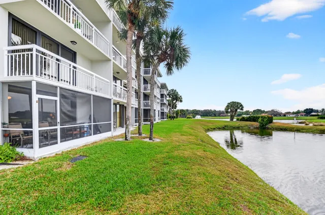 a car parked in front of a building