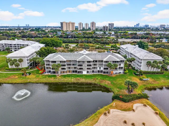 $210,000 | 2421 Village Boulevard, Unit 106, West Palm Beach, FL 33409