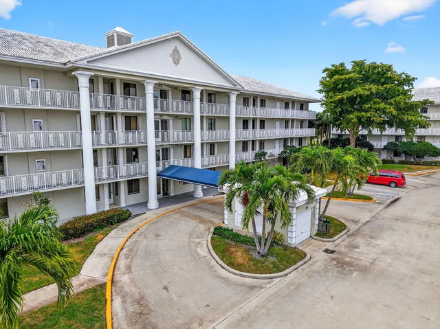 $210,000 | 2421 Village Boulevard, Unit 106, West Palm Beach, FL 33409