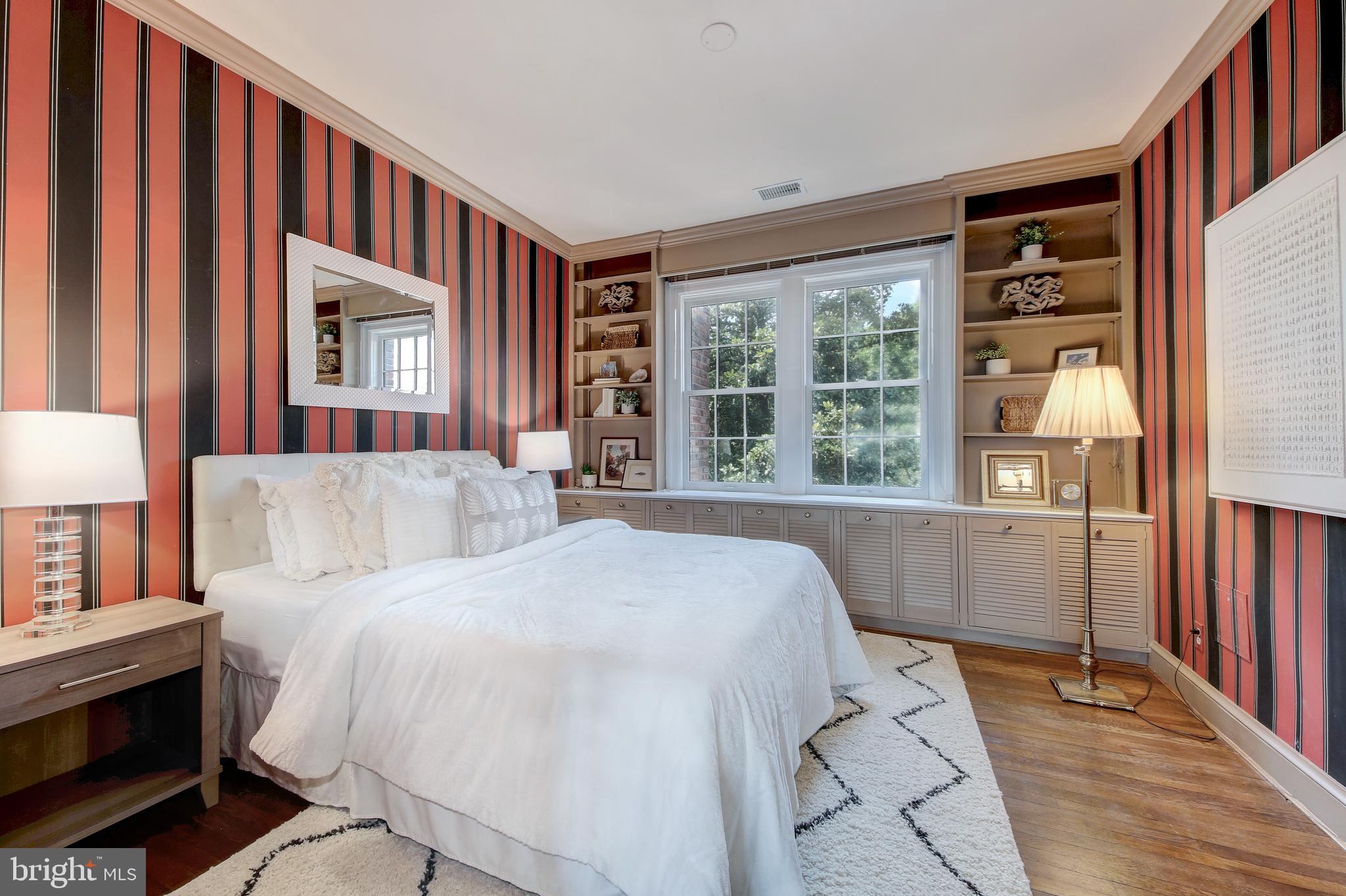 3000 Tilden Street Northwest, Unit 503I Washington, DC 20008 - Photo 21 of 60 Second bedroom with custom built-ins