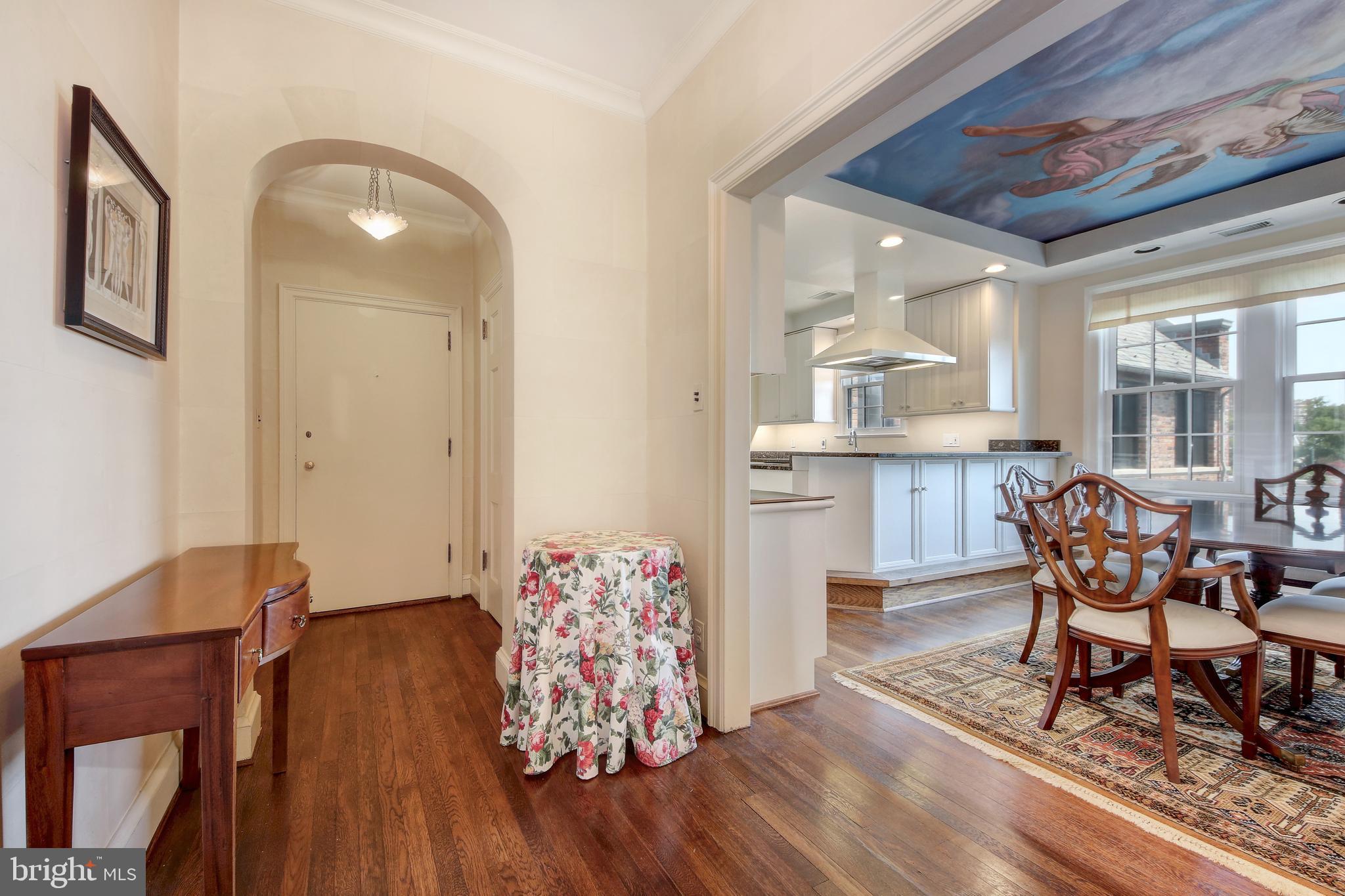 3000 Tilden Street Northwest, Unit 503I Washington, DC 20008 - Photo 3 of 60 Ante-foyer opens to dining room