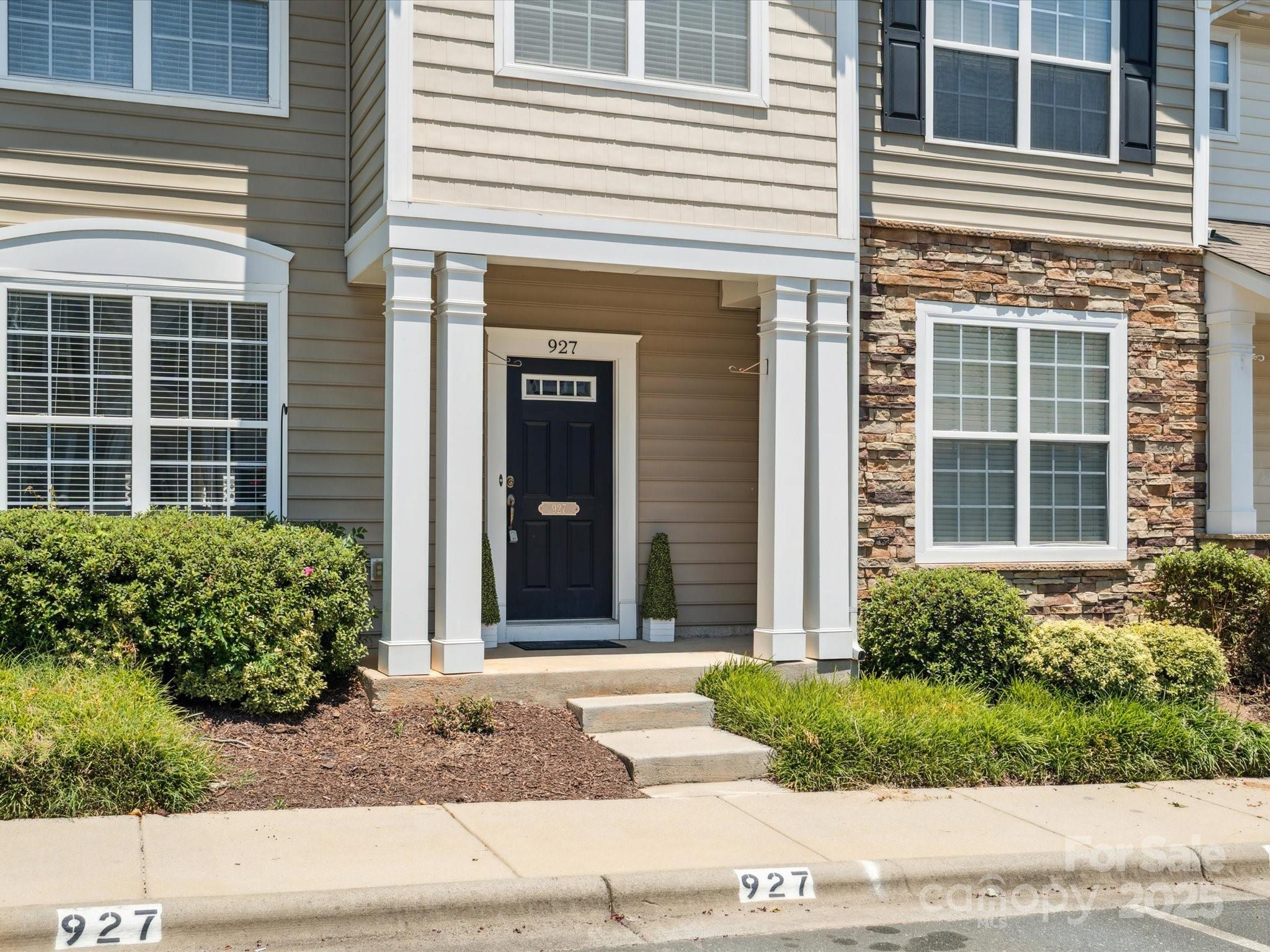 927 Copperstone Lane Fort Mill, SC 29708 - Photo 2 of 30