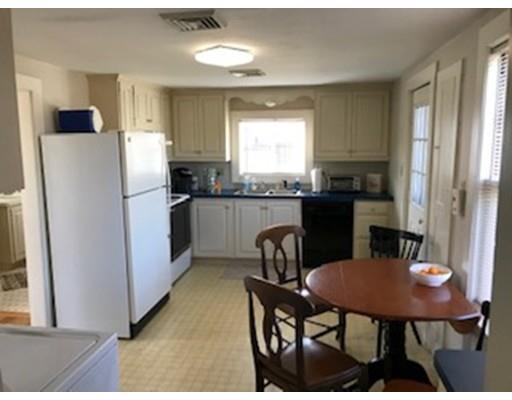 372 First Parish Road Scituate, MA 02066 - Photo 4 of 8 Gallery Image 4