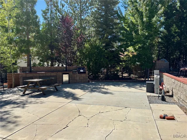 $223,000 | 40751 North Shore Lane, Unit 4, Fawnskin, CA 92333