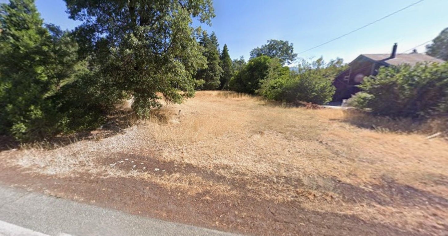 1.65-acres North Old Stage Road Mount Shasta, CA 96067 - Photo 4 of 5 Gallery Image 4