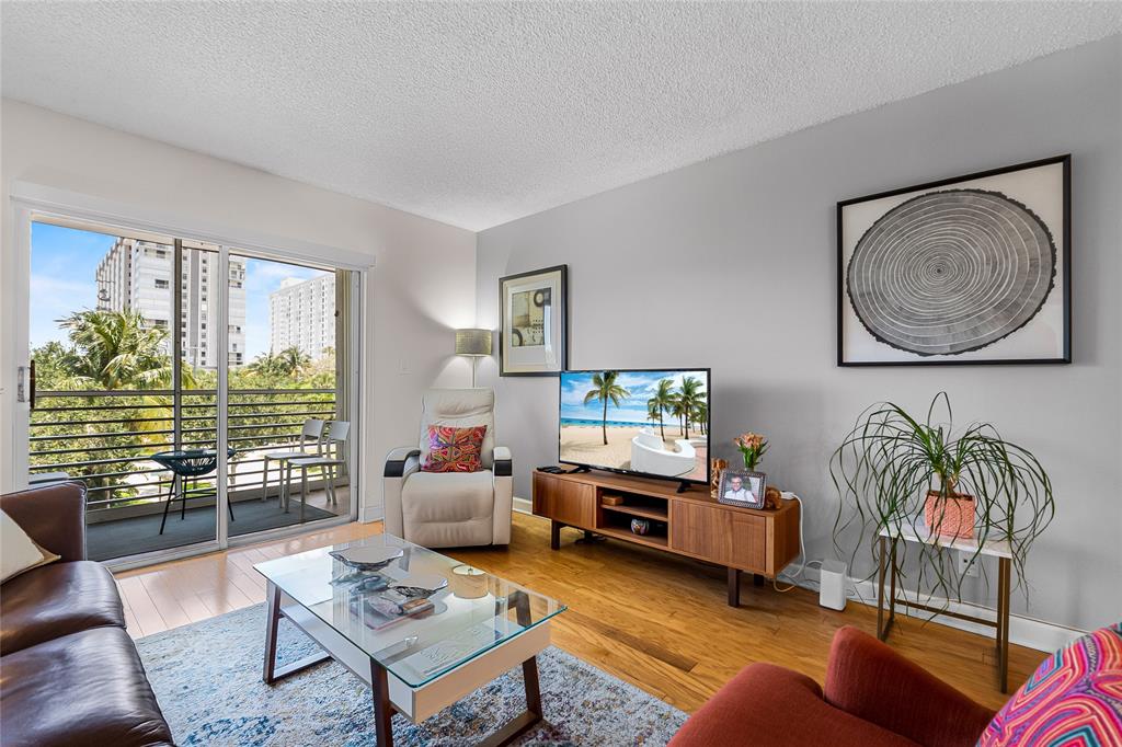 3216 Southeast 8th Street, Unit 303 Pompano Beach, FL 33062 - Photo 5 of 54