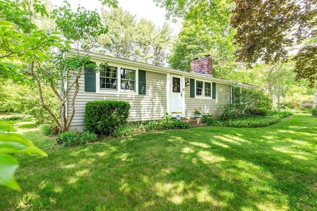 15 Clark Road Bourne, MA 02562 - Photo 5 of 41